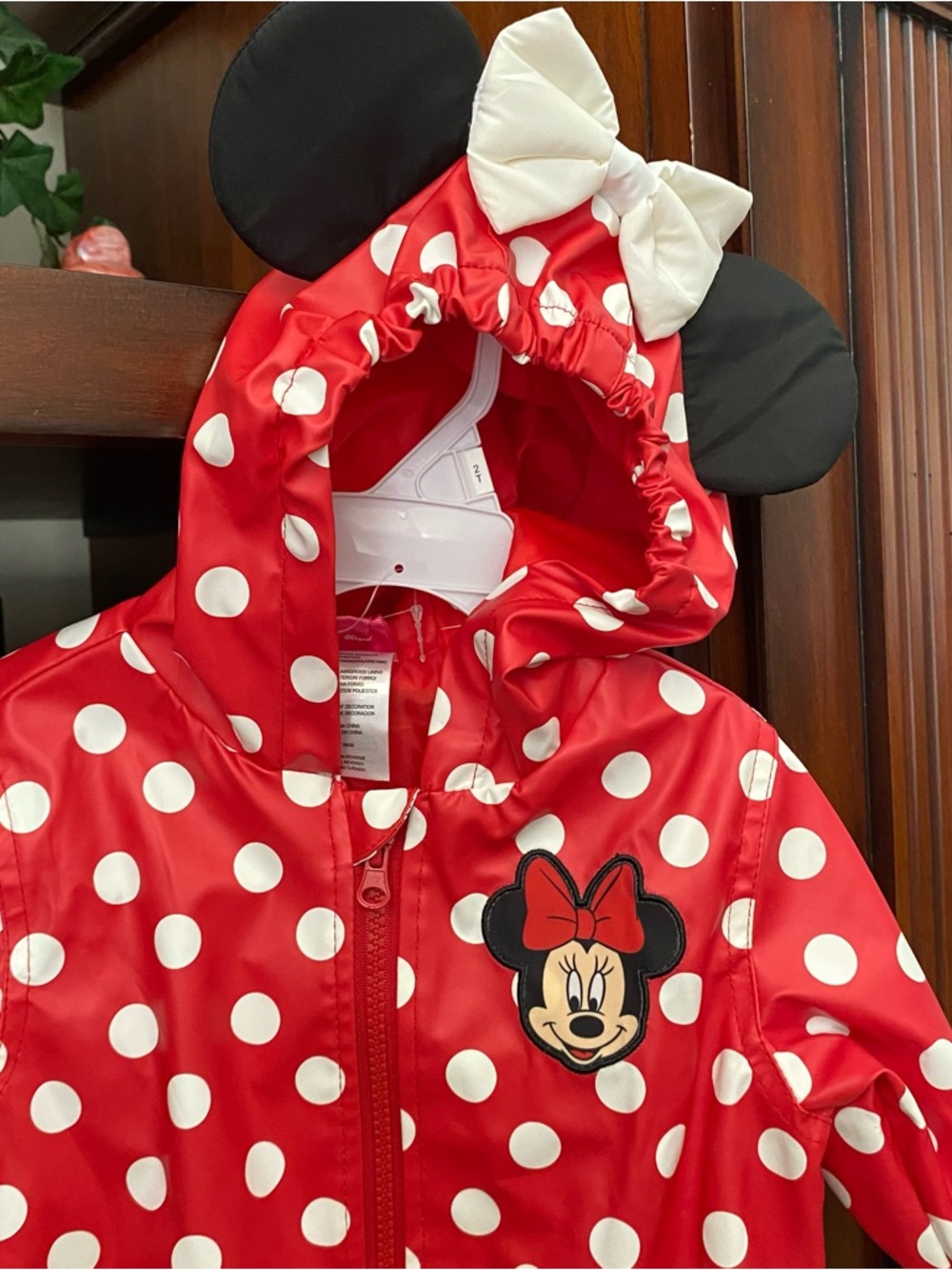 Disney Jr Minnie Mouse Red Polka Dot Hooded Raincoat sz2T Disneyland DisneyWorld - Picture 2 of 4